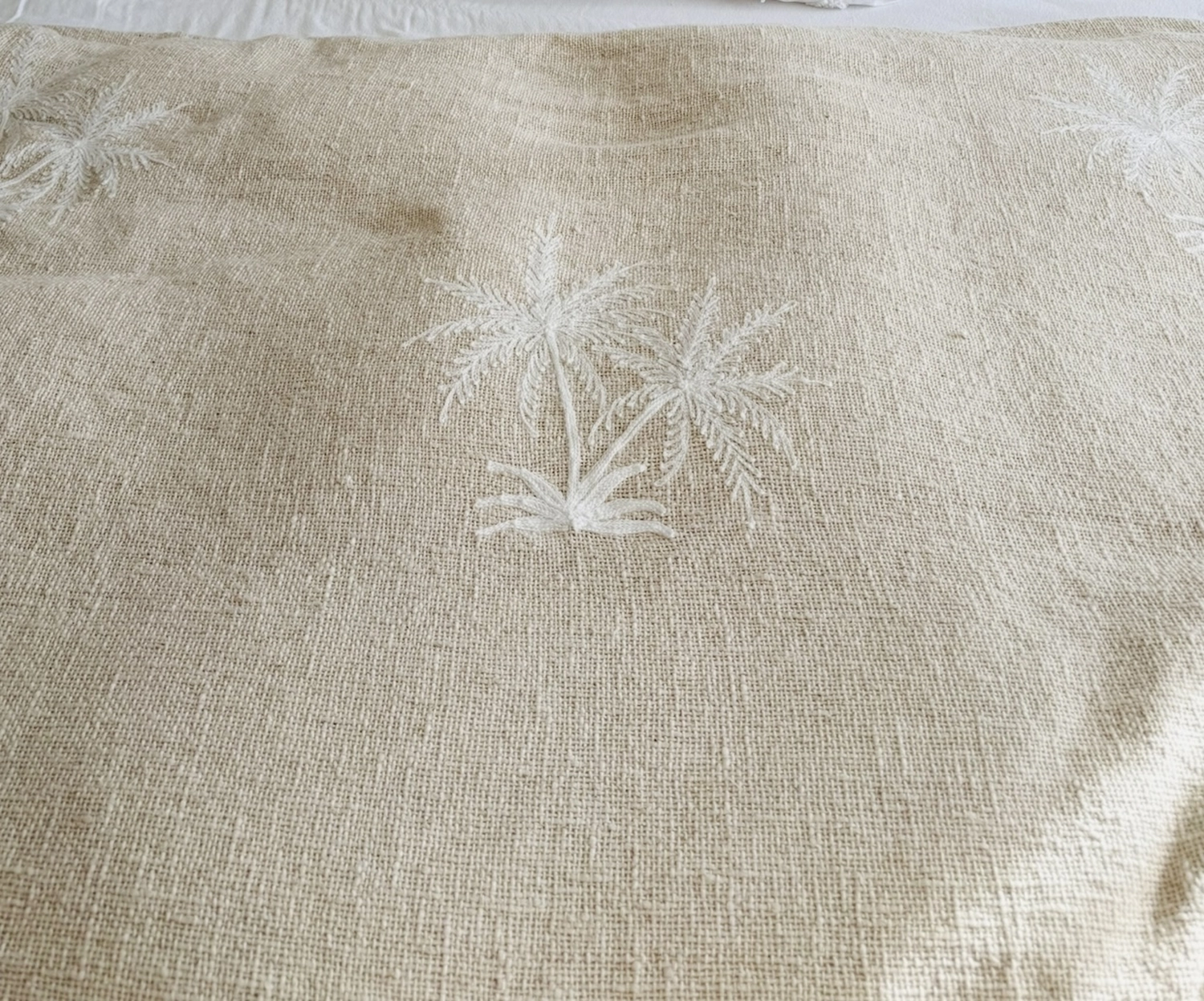 Bali Home - handgefertigte Accessoires - Textilien & Kissen