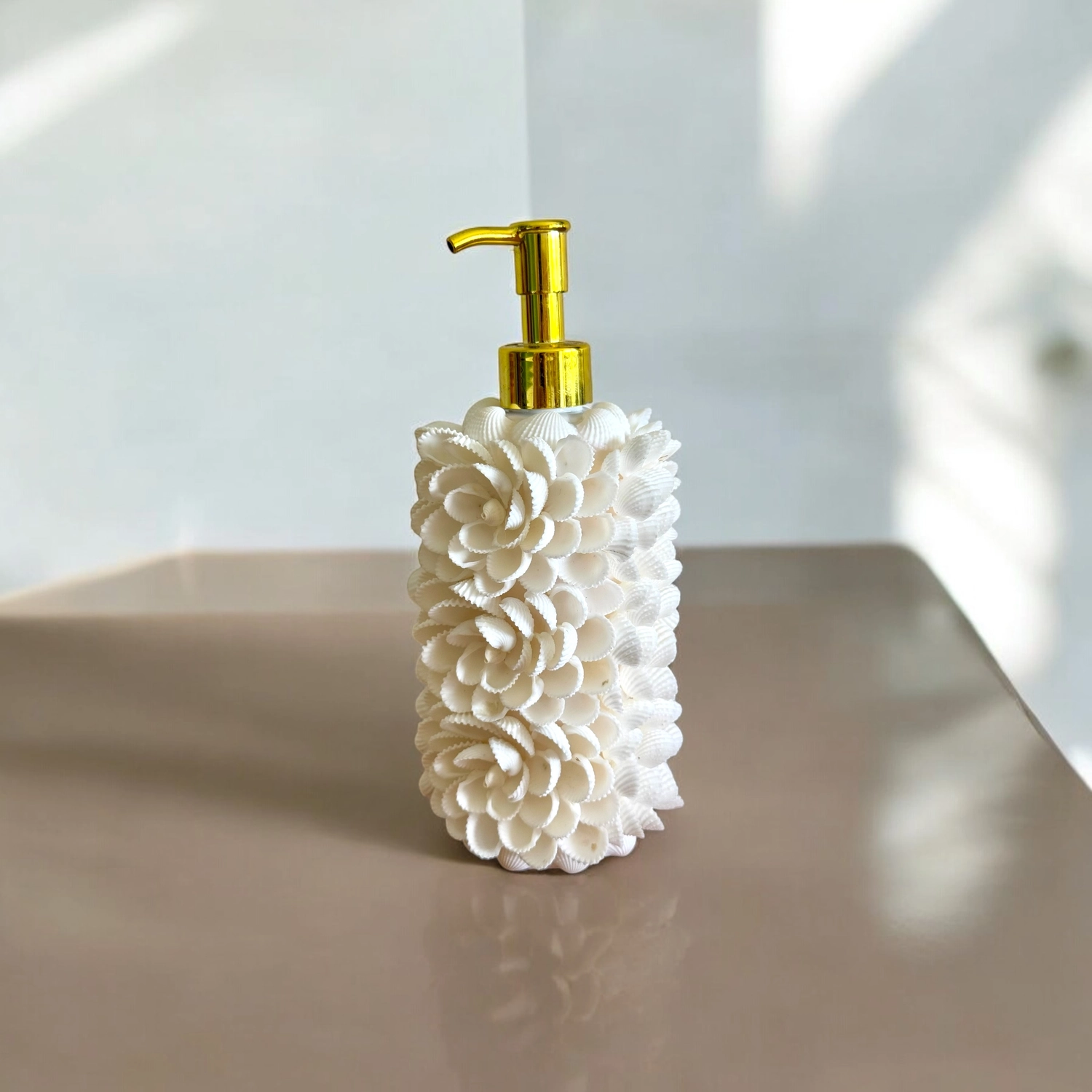 Bali Home - handgefertigte Accessoires - Badzimmer Seifenflaschendekoration